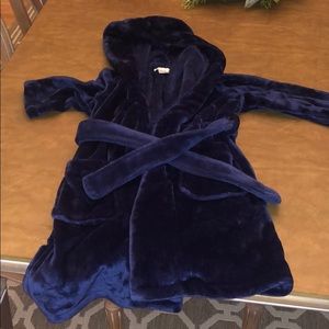 Pottery Barn Kids Pajamas - Pottery Barn Kids Robe size 4-6 like new Pottery Barn Kids Pajamas - Pottery Barn Kids Robe size 4-6 like new